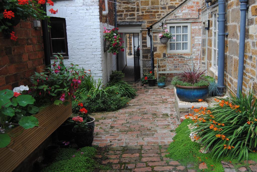 High Street Apartment Uppingham Exterior photo
