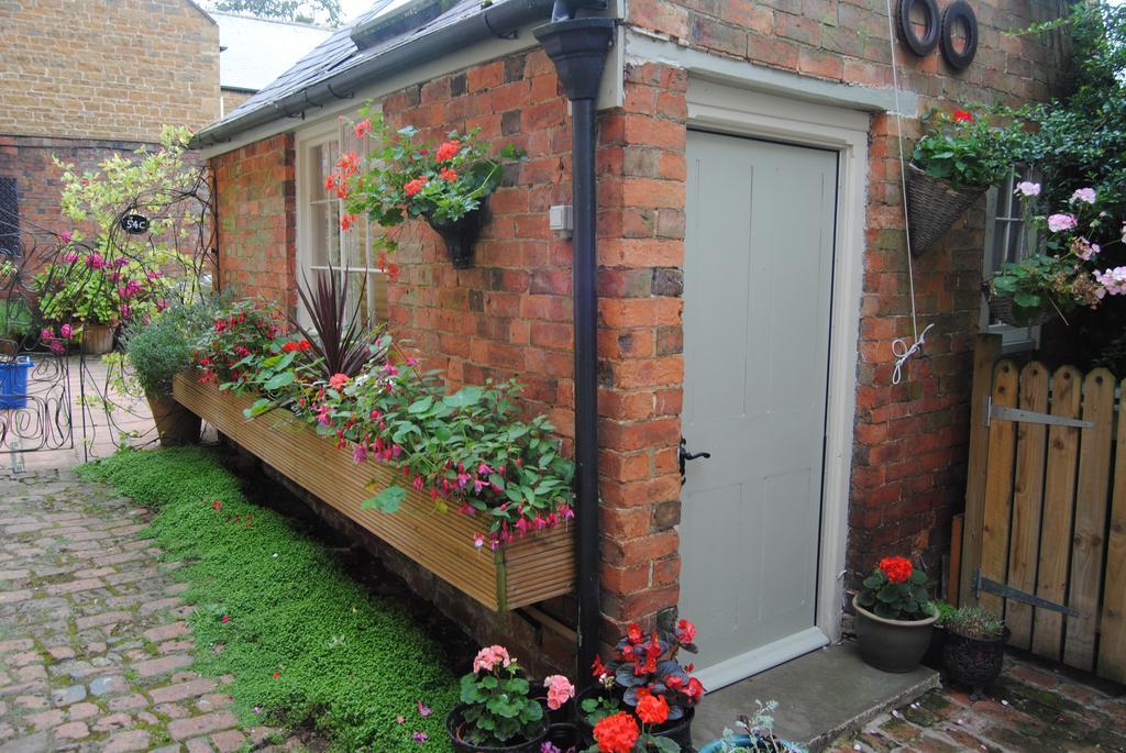 High Street Apartment Uppingham Exterior photo