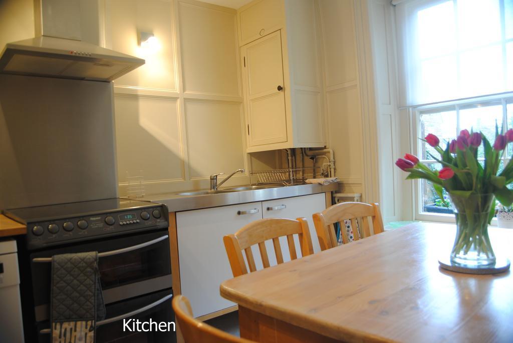 High Street Apartment Uppingham Exterior photo